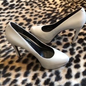 Enzo Angiolini cream platform heels